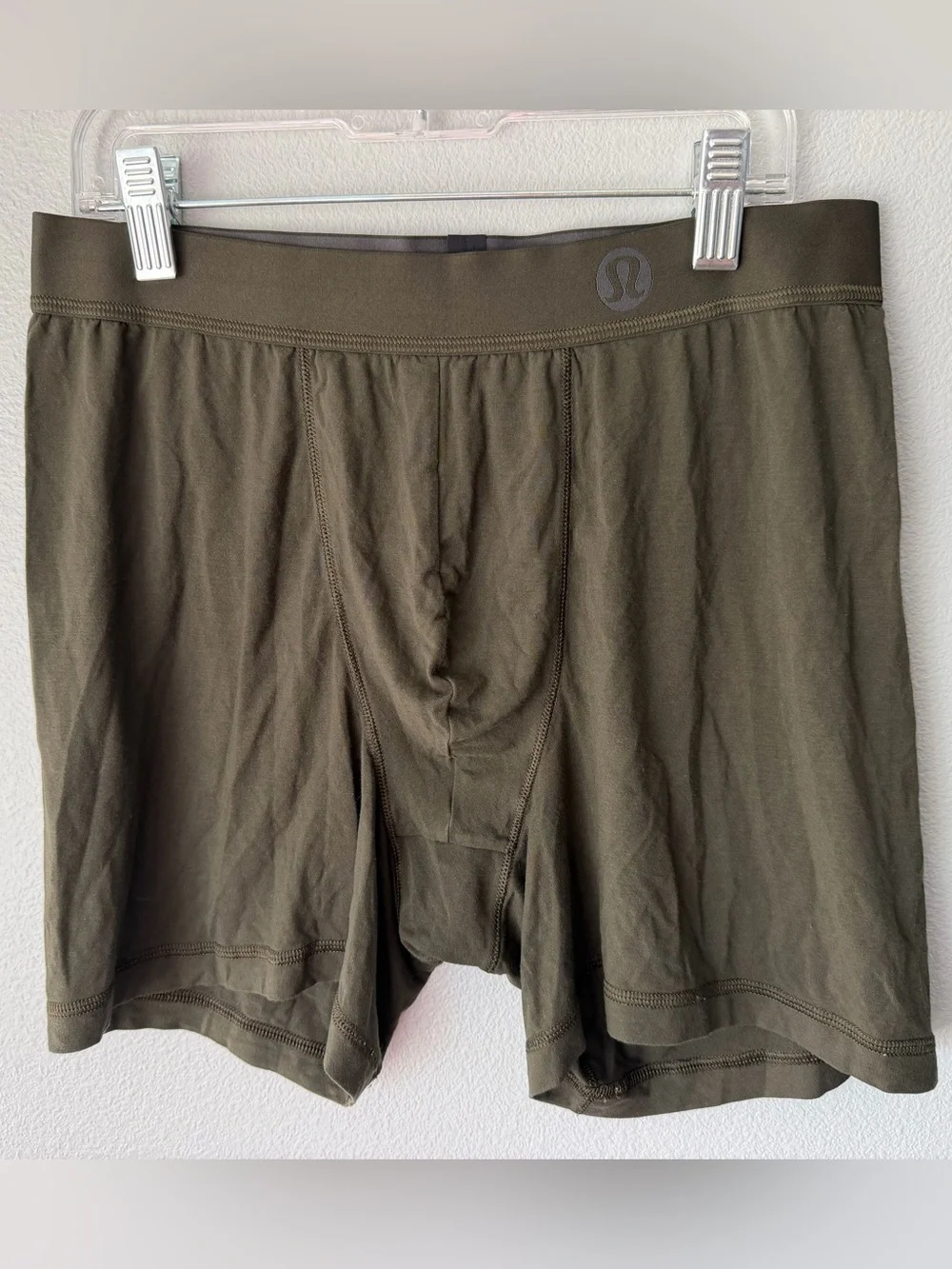 Lululemon olive green Always in Motion 5” boxer briefs Men’s sz L